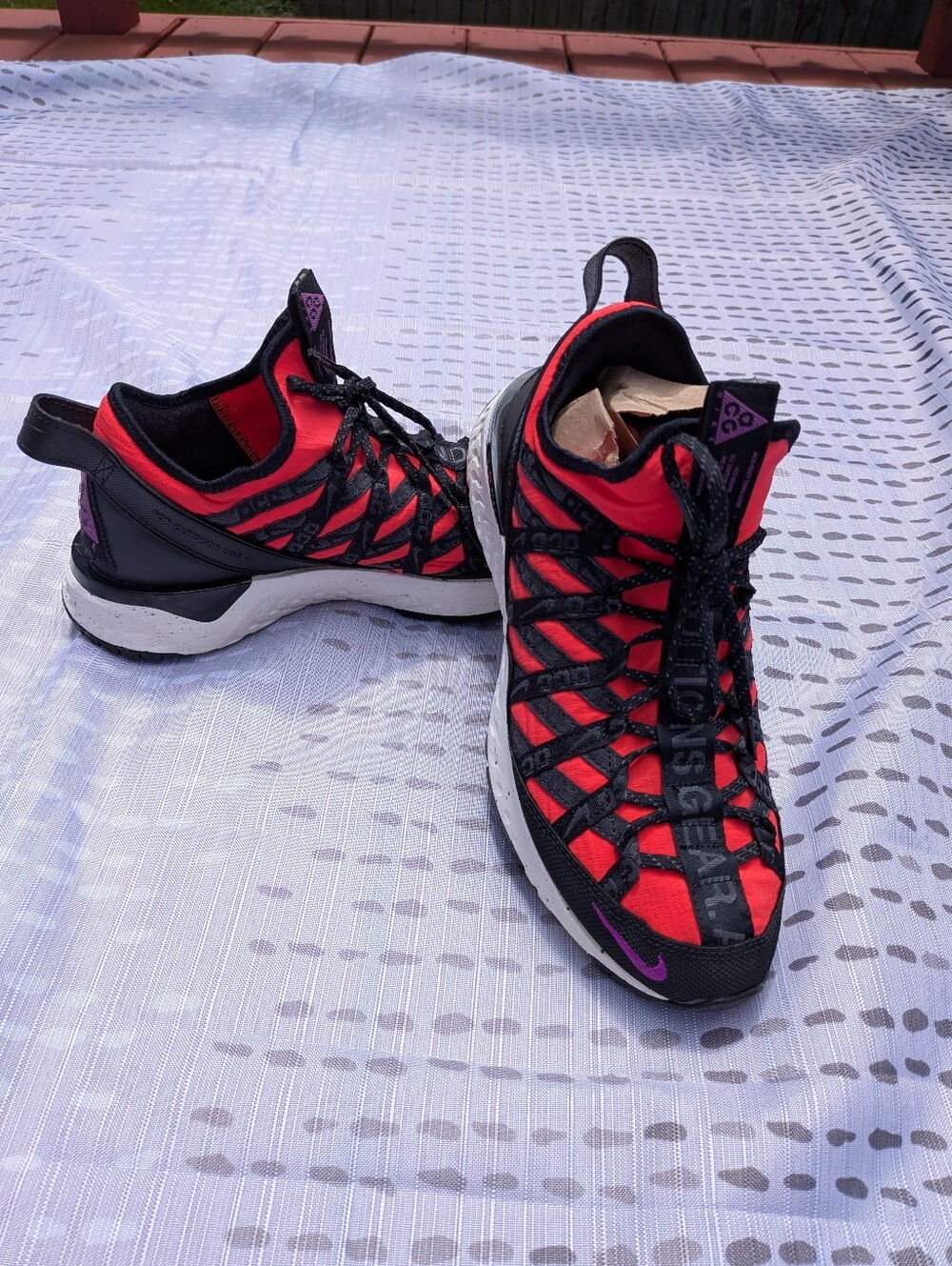 Nike ACG React Terra Gobe Bright Crimson Men's 8 Women's 9.5 Unisex Gorpcore